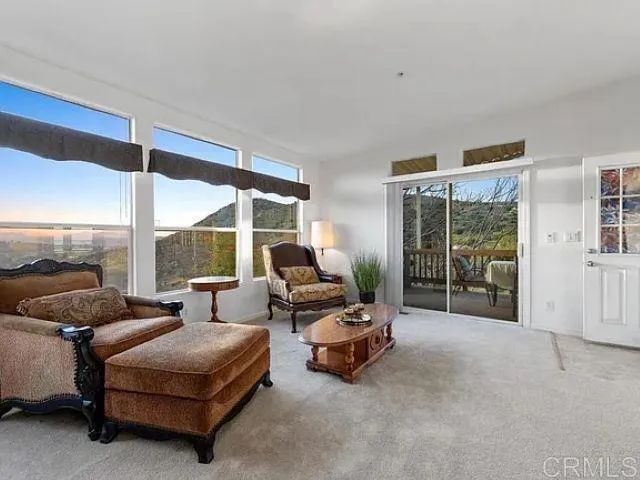 14821 Highland Valley Rd, Escondido, CA 92025