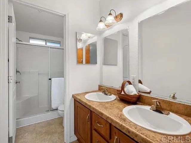 14821 Highland Valley Rd, Escondido, CA 92025
