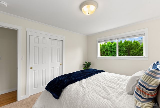 16026 16th Avenue SW, Burien, WA 98166