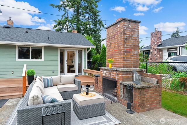 16026 16th Avenue SW, Burien, WA 98166