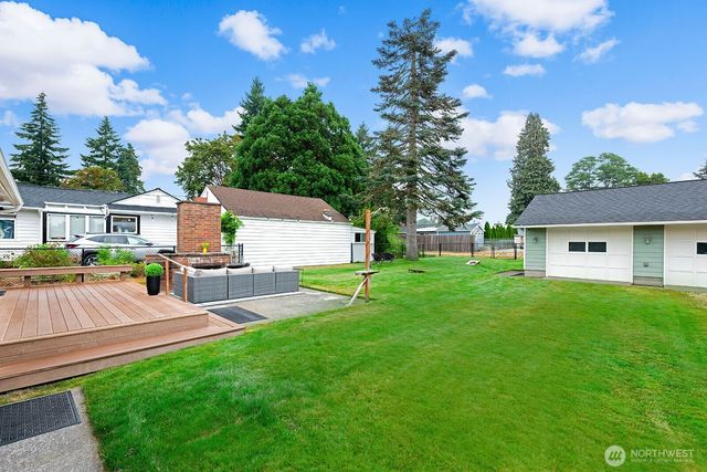 16026 16th Avenue SW, Burien, WA 98166