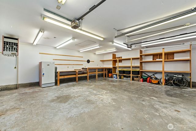 16026 16th Avenue SW, Burien, WA 98166