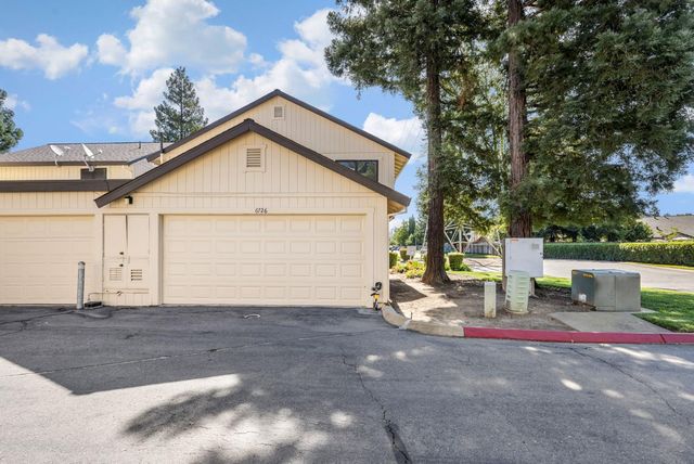 6726 Calvine Rd, Sacramento, CA 95823