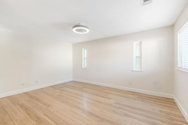 6726 Calvine Rd, Sacramento, CA 95823