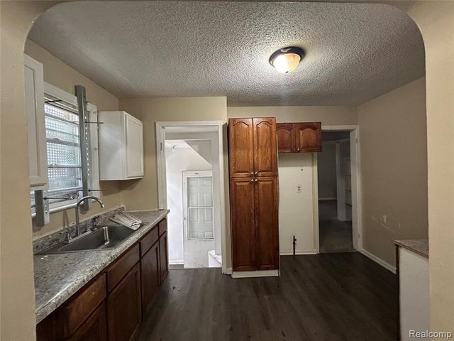 6491 Stahelin Avenue, Detroit, MI 48228