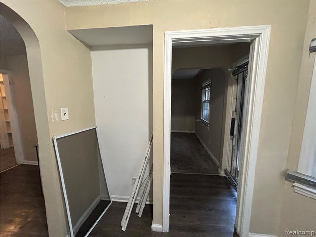 6491 Stahelin Avenue, Detroit, MI 48228