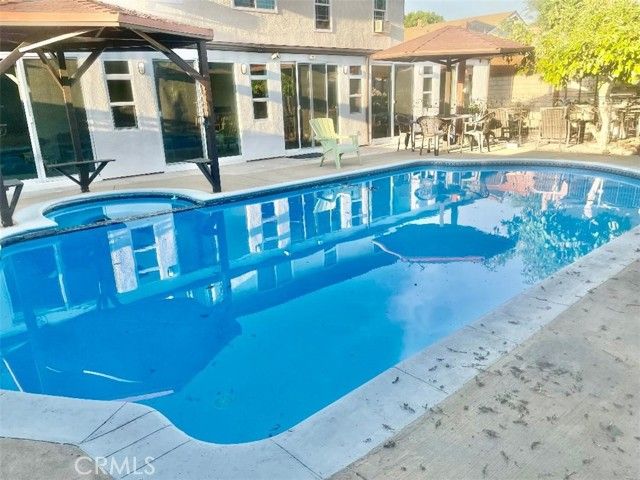 1426 E Tam O Shanter, Ontario, CA 91761