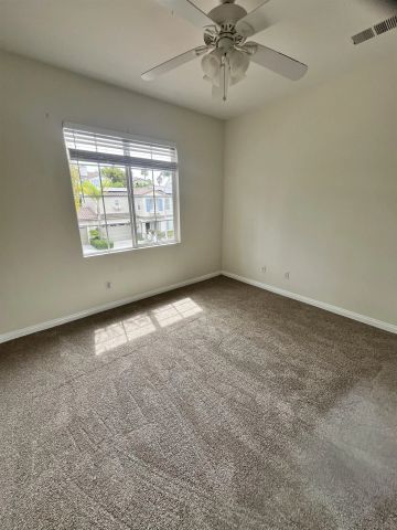 7481 Neptune Drive, Carlsbad, CA 92011