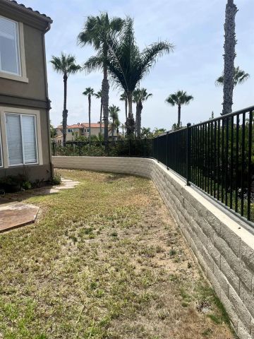 7481 Neptune Drive, Carlsbad, CA 92011