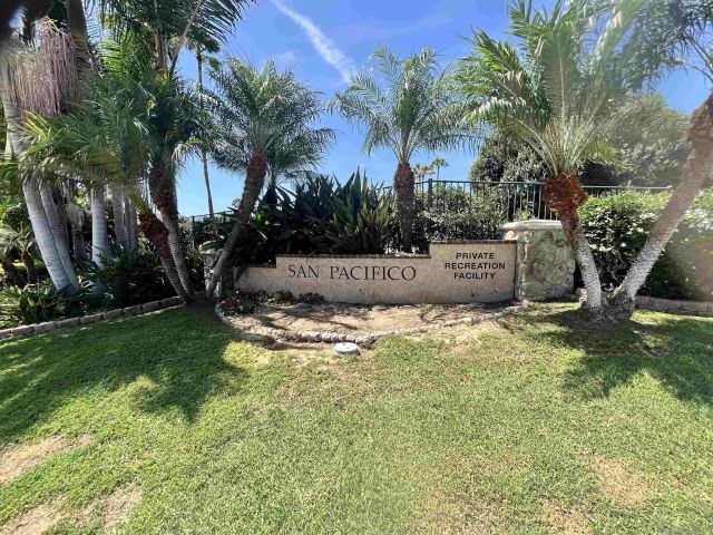 7481 Neptune Drive, Carlsbad, CA 92011