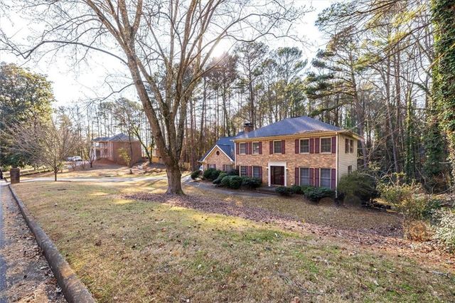 1594 Howell Highlands Drive, Smoke Rise, GA 30087