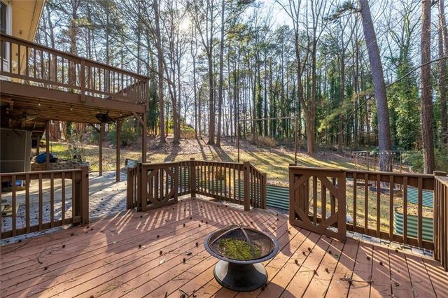 1594 Howell Highlands Drive, Smoke Rise, GA 30087