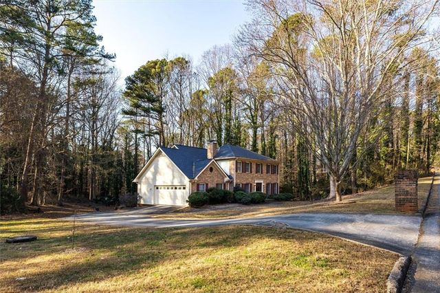 1594 Howell Highlands Drive, Smoke Rise, GA 30087