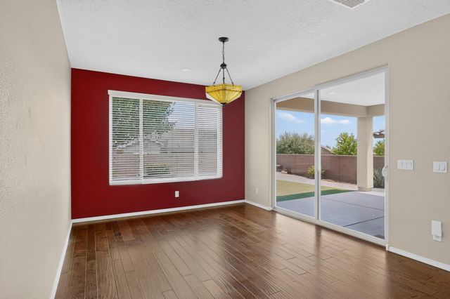 2308 Granite Mountain Loop NW, Albuquerque, NM 87120