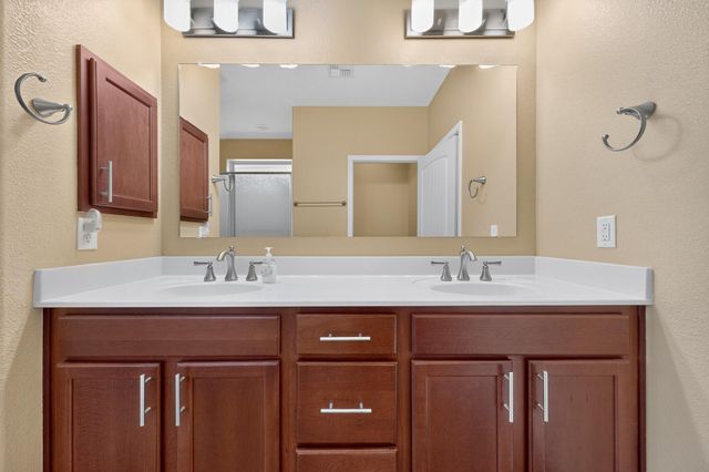 2308 Granite Mountain Loop NW, Albuquerque, NM 87120