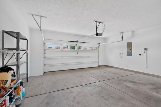 2308 Granite Mountain Loop NW, Albuquerque, NM 87120