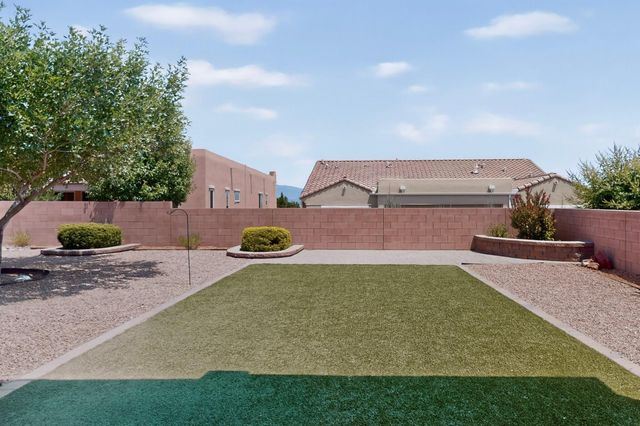 2308 Granite Mountain Loop NW, Albuquerque, NM 87120