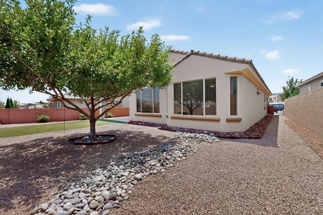 2308 Granite Mountain Loop NW, Albuquerque, NM 87120