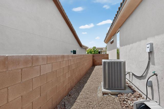 2308 Granite Mountain Loop NW, Albuquerque, NM 87120