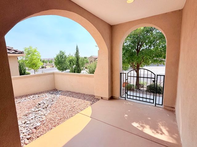 2308 Granite Mountain Loop NW, Albuquerque, NM 87120