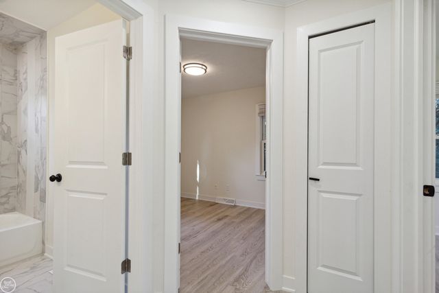 12426 SIDONIE Avenue, Warren, MI 48089