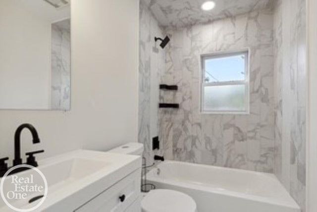 12426 SIDONIE Avenue, Warren, MI 48089