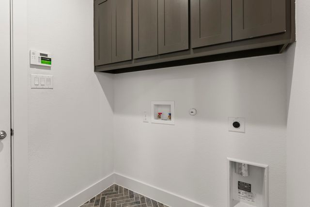 8232 Caprock Trail, Rowlett, TX 75089