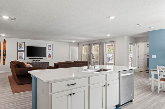 523 Mary Lou Way, Crestview, FL 32539