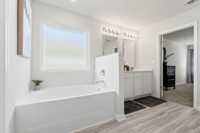 523 Mary Lou Way, Crestview, FL 32539