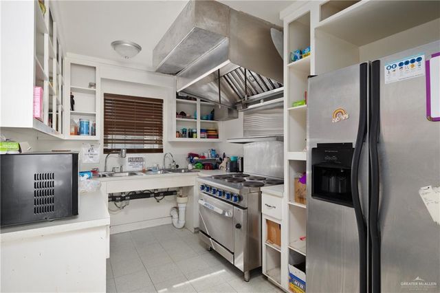 819 E Eller Avenue, Pharr, TX 78577