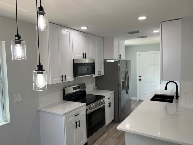 4620 39th Avenue, Vero Beach, FL 32967