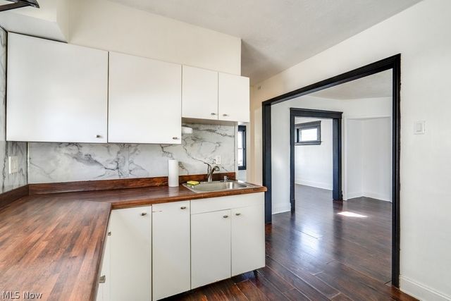 4276 W 21st Street, Cleveland, OH 44109