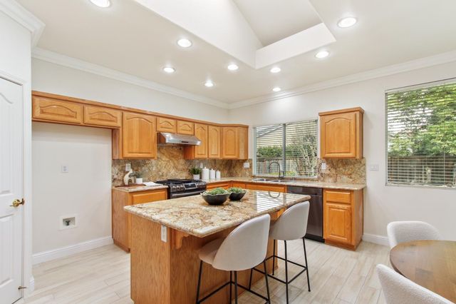 3619 Lake Terrace Dr, Elk Grove, CA 95758