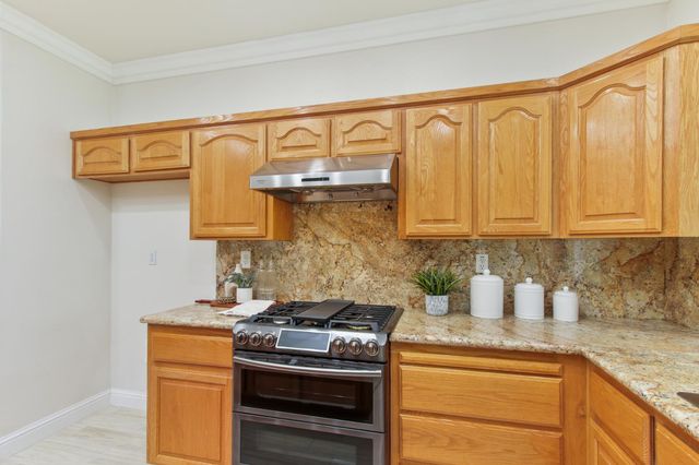 3619 Lake Terrace Dr, Elk Grove, CA 95758