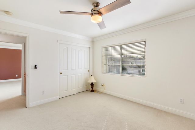 3619 Lake Terrace Dr, Elk Grove, CA 95758