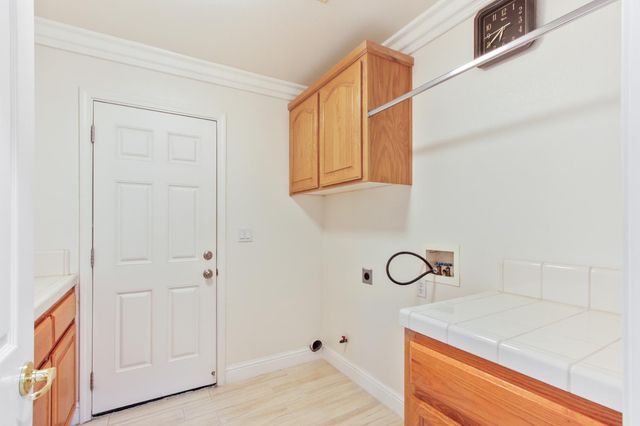 3619 Lake Terrace Dr, Elk Grove, CA 95758