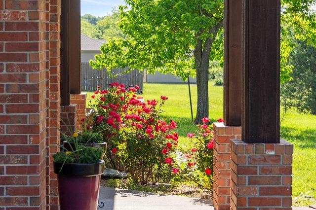 839 Old Wilderness Road, Reeds Spring, MO 65737