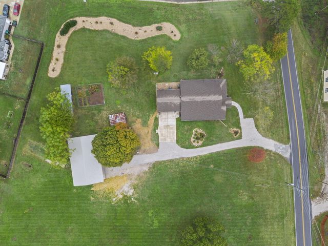 839 Old Wilderness Road, Reeds Spring, MO 65737