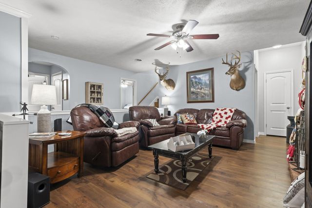 839 Old Wilderness Road, Reeds Spring, MO 65737