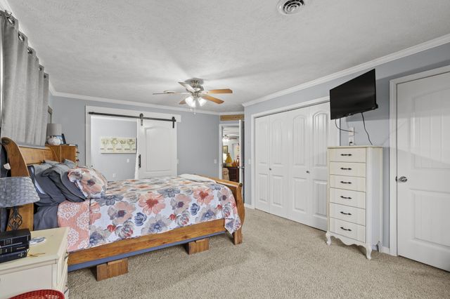 839 Old Wilderness Road, Reeds Spring, MO 65737