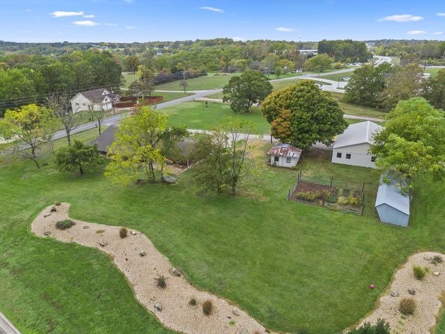 839 Old Wilderness Road, Reeds Spring, MO 65737