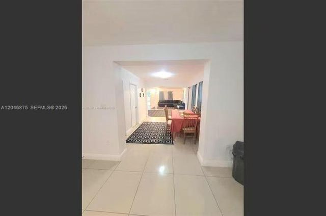 1132 Moffett St, Hallandale Beach, FL 33009