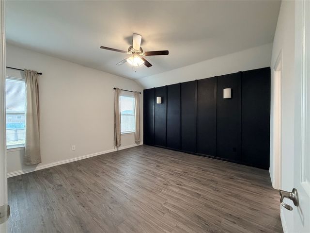 140 CREEK MEADOW Drive, Mabank, TX 75147