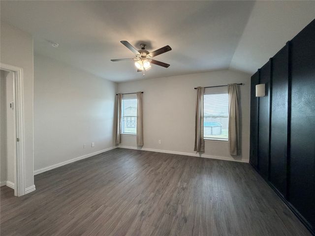 140 CREEK MEADOW Drive, Mabank, TX 75147