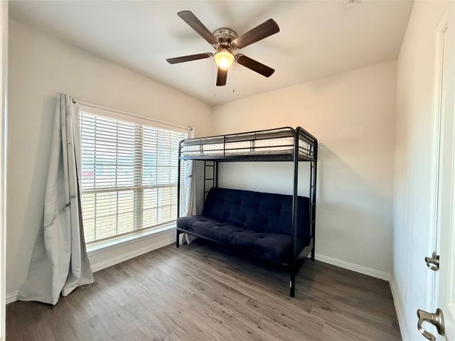 140 CREEK MEADOW Drive, Mabank, TX 75147