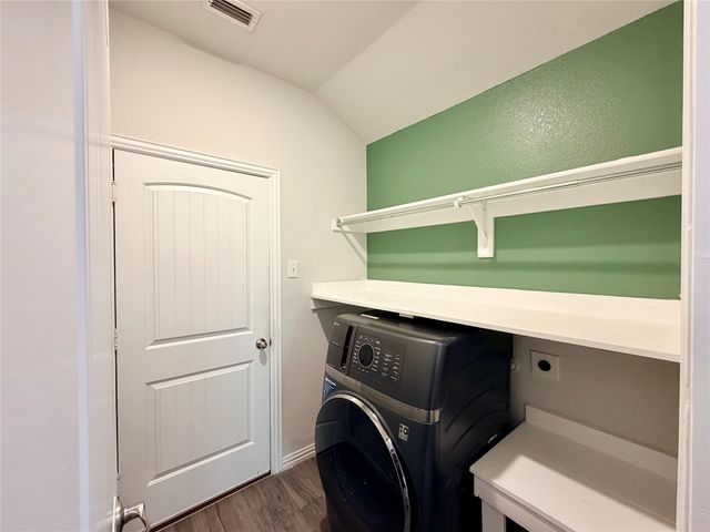 140 CREEK MEADOW Drive, Mabank, TX 75147