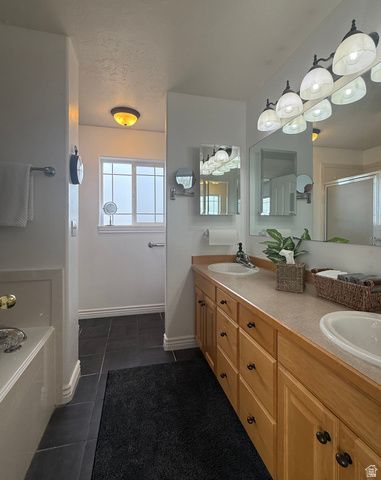 571 AREVA RD, Roosevelt, UT 84066