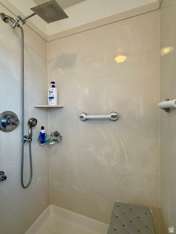 571 AREVA RD, Roosevelt, UT 84066