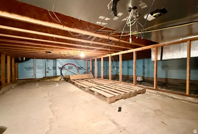 571 AREVA RD, Roosevelt, UT 84066