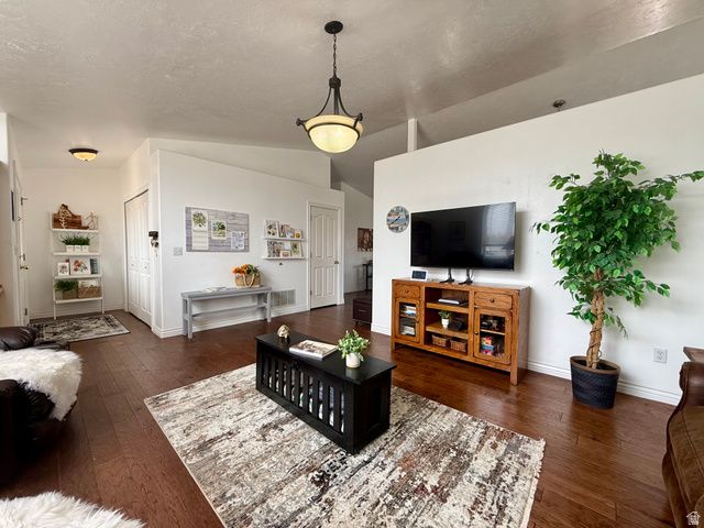 571 AREVA RD, Roosevelt, UT 84066